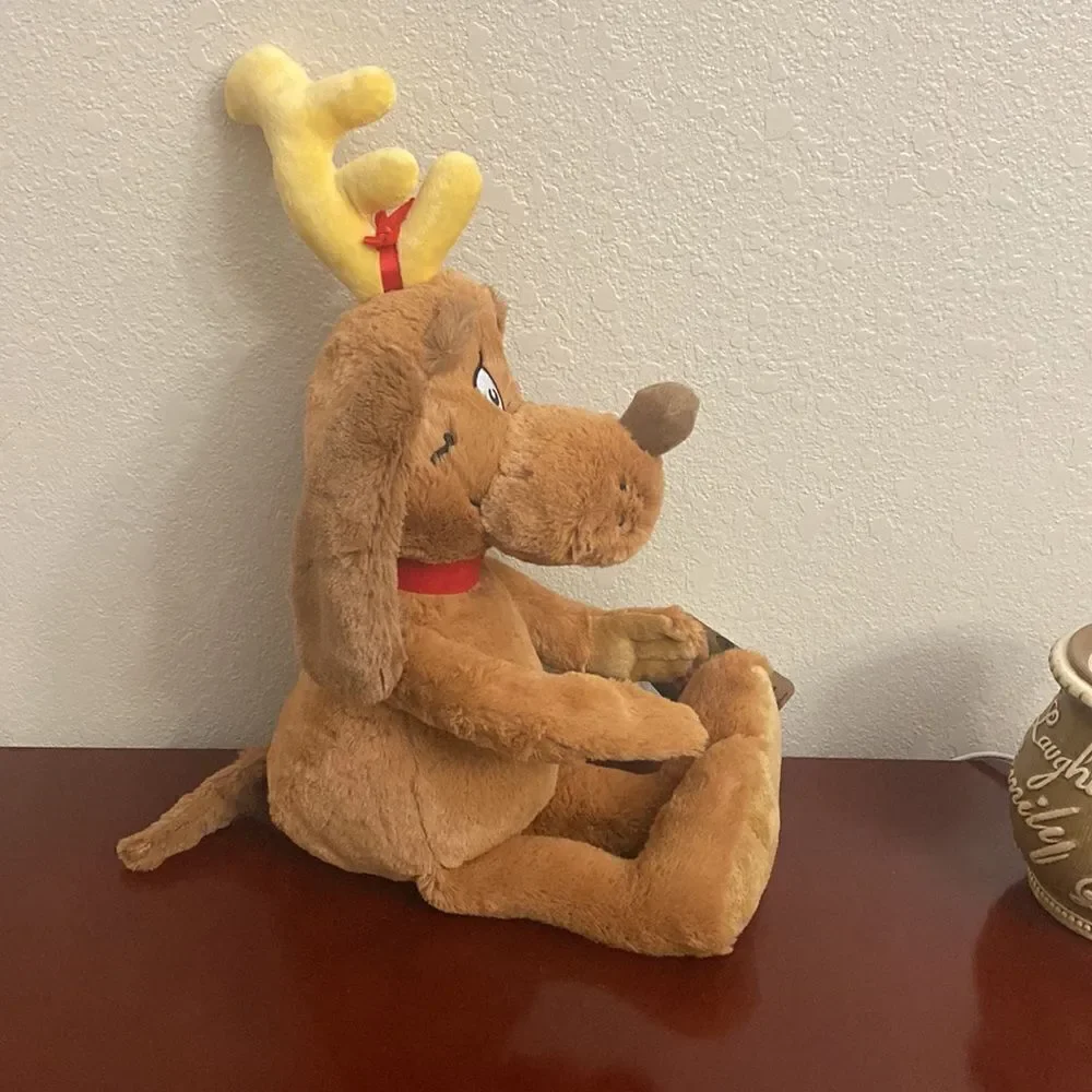 🎄🎄🎄The Grinch Max Plush!!!
